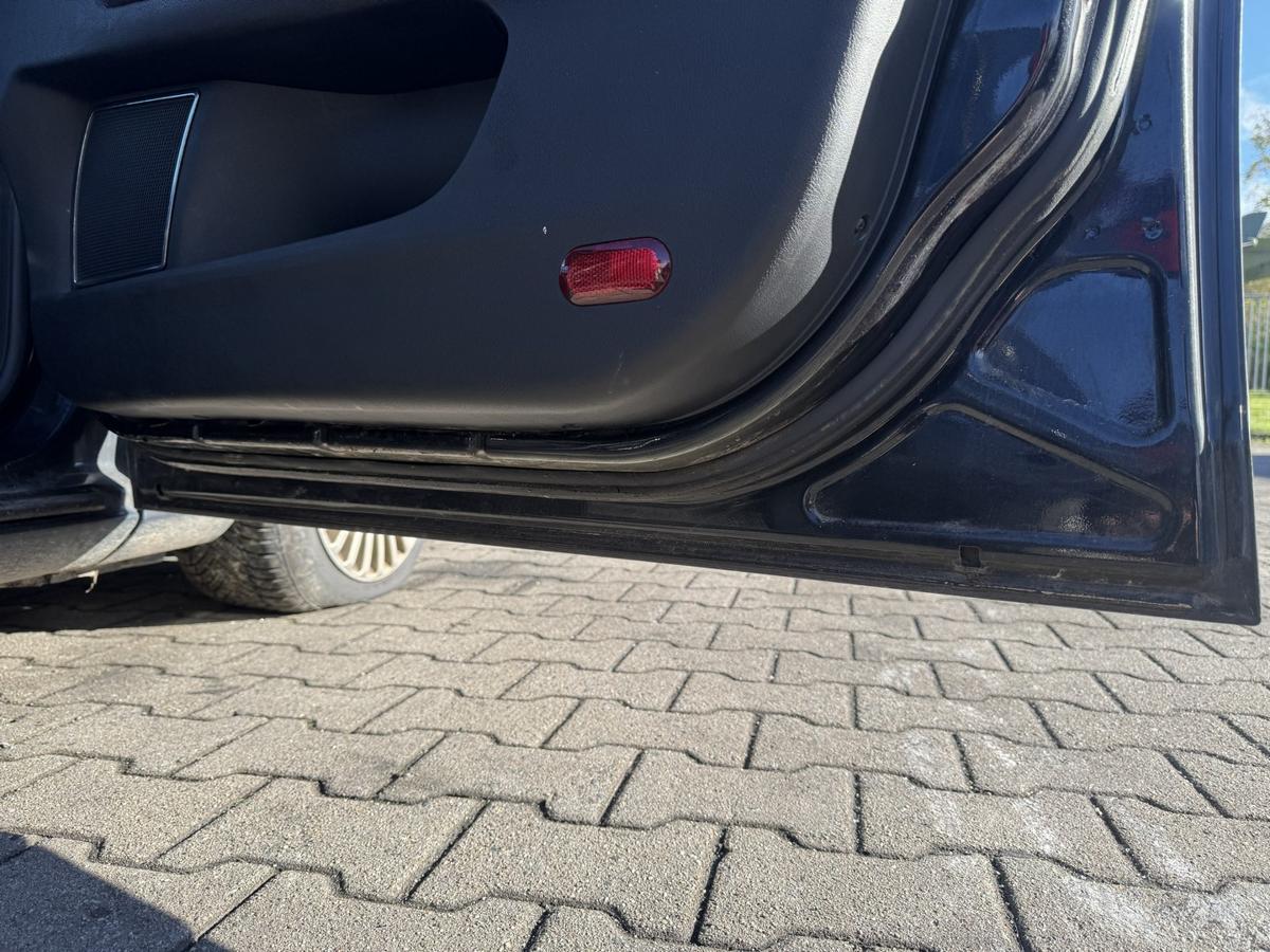 Ford Mondeo BA7 original T&uuml;r vorn rechts Panther Schwarz Rohbau Bj.2008